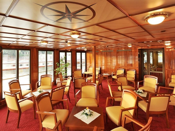 Florentina boat