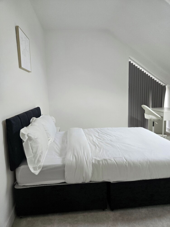Cozy City Retreat in Wolverhampton