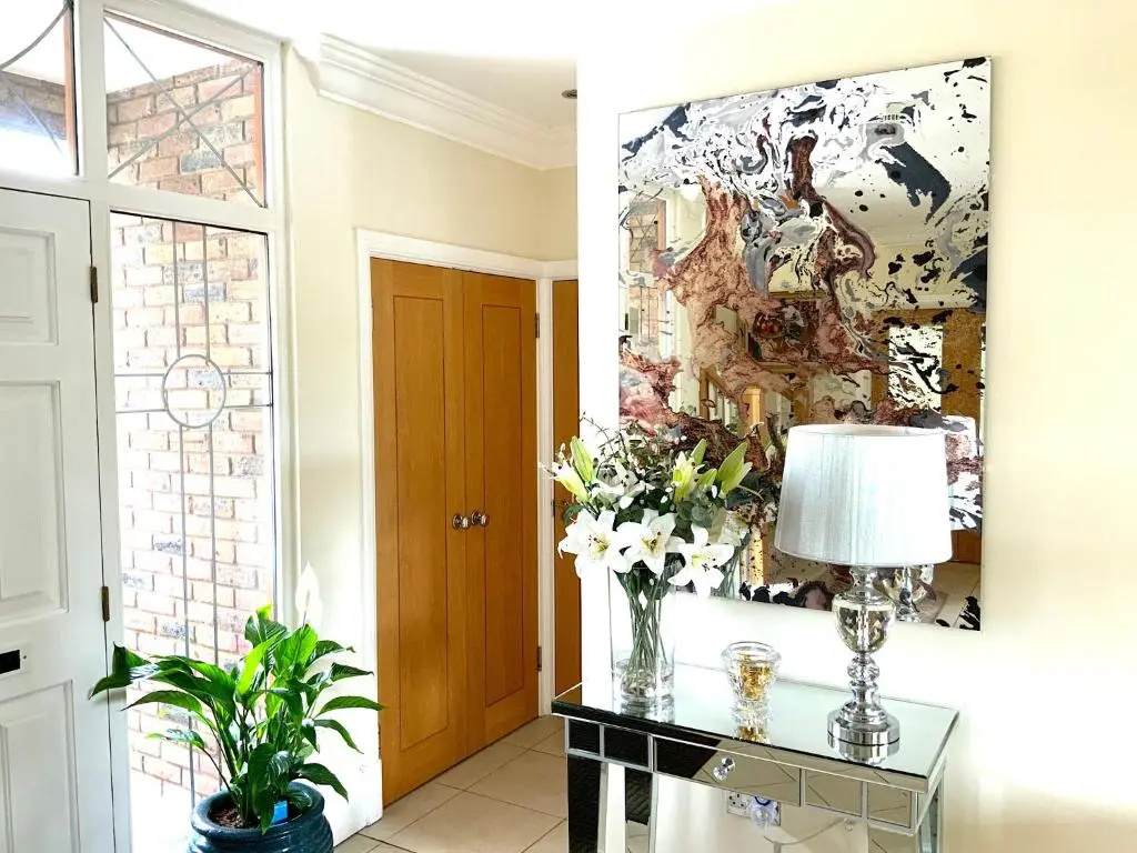 Private Room - The Beam Suite - Burway House on The River Thames