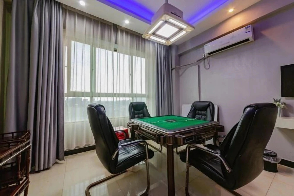 Junyue Business Hotel