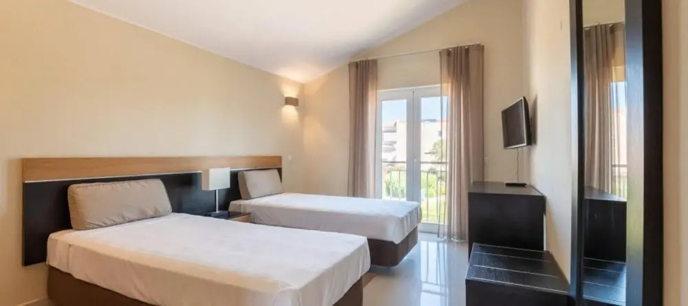 Sensational 2 Bedroom Townhouse 4 People