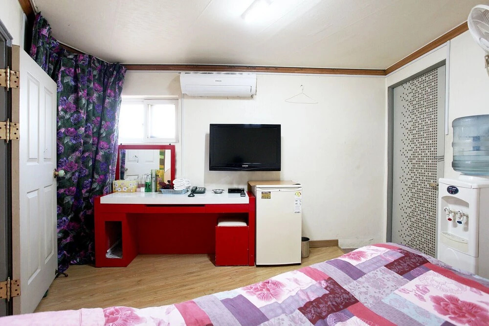 Konkuk University Yeongdong Motel