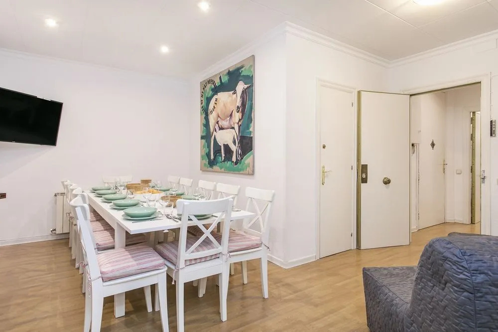 Stunning Apartment Bruc