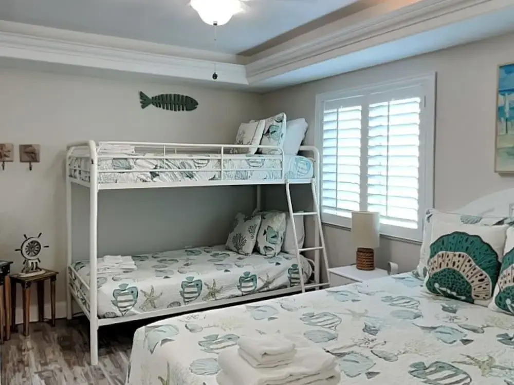 Pelican Condo B602 by Distinctive Beach Rentals
