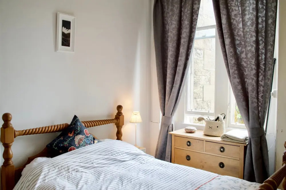 Cosy 1 Bedroom Home In Edinburgh