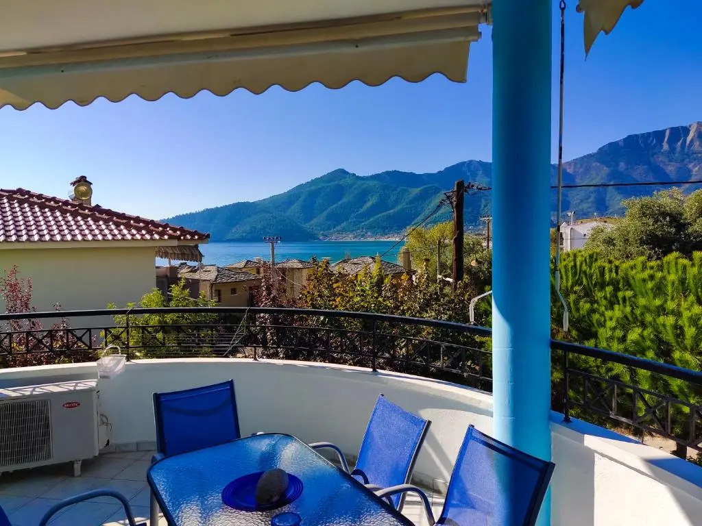 Ellinas Hotel
