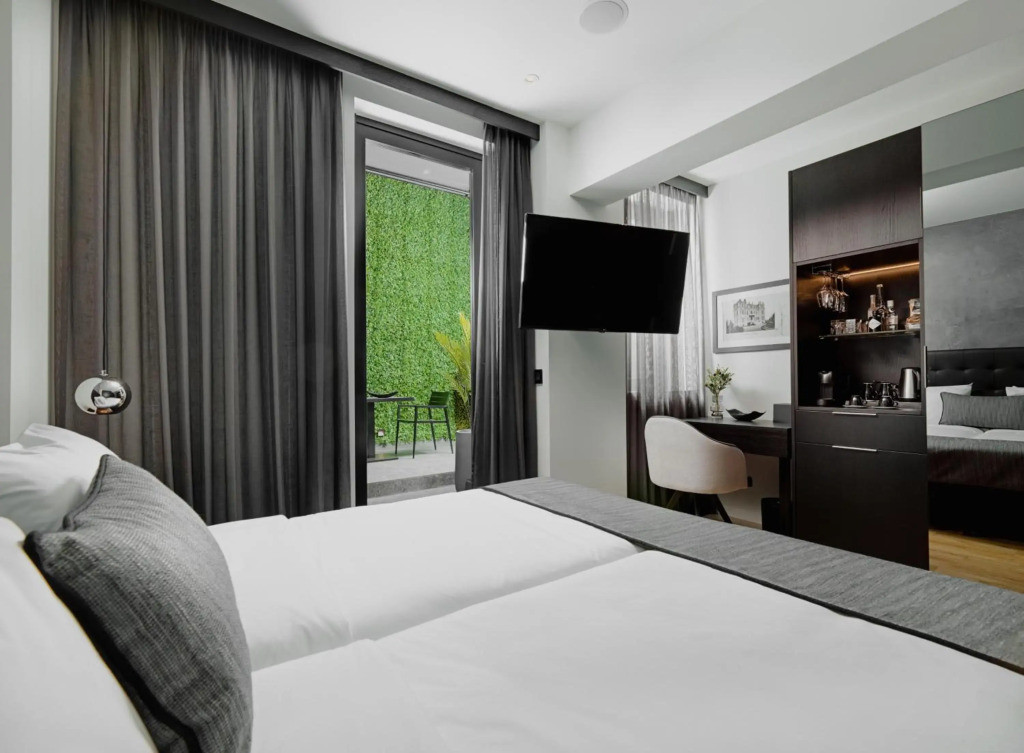 No 15 Ermou Hotel