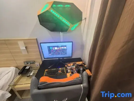 Star Sky Esports Hostel
