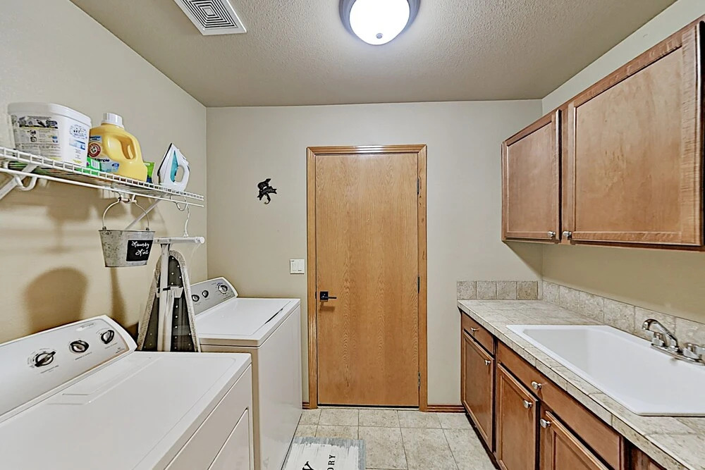 1737bra3 4 Bedroom Home