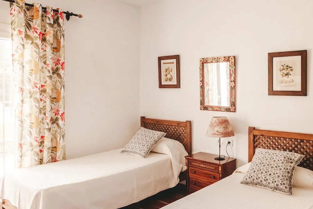 Dehesa de las Yeguas casa en finca privada con piscina y playa