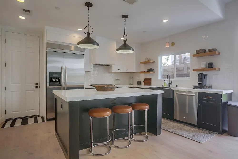 North Shore 5 Bedroom Home