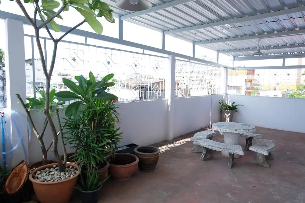 BOB House Khaosan - บ็อบเฮ้าท์ ข้าวสาร