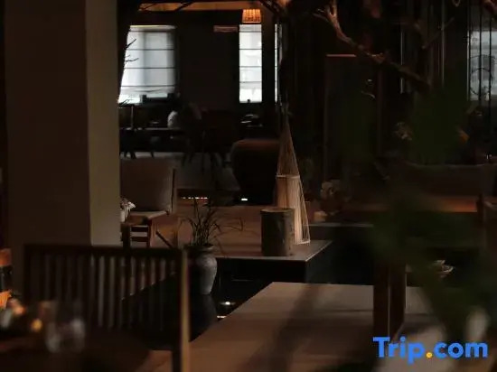 Shishe · Spring Home Inn (Dujiangyan Irrigation Project Scenic Spot Nanqiao Store)