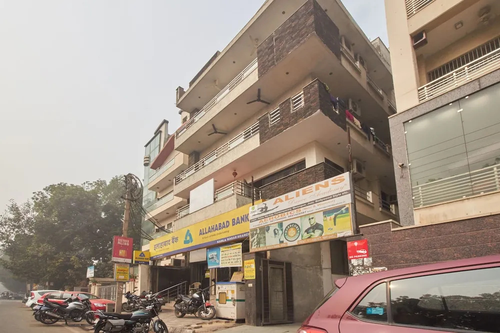 OYO 3594 Kamla Nagar