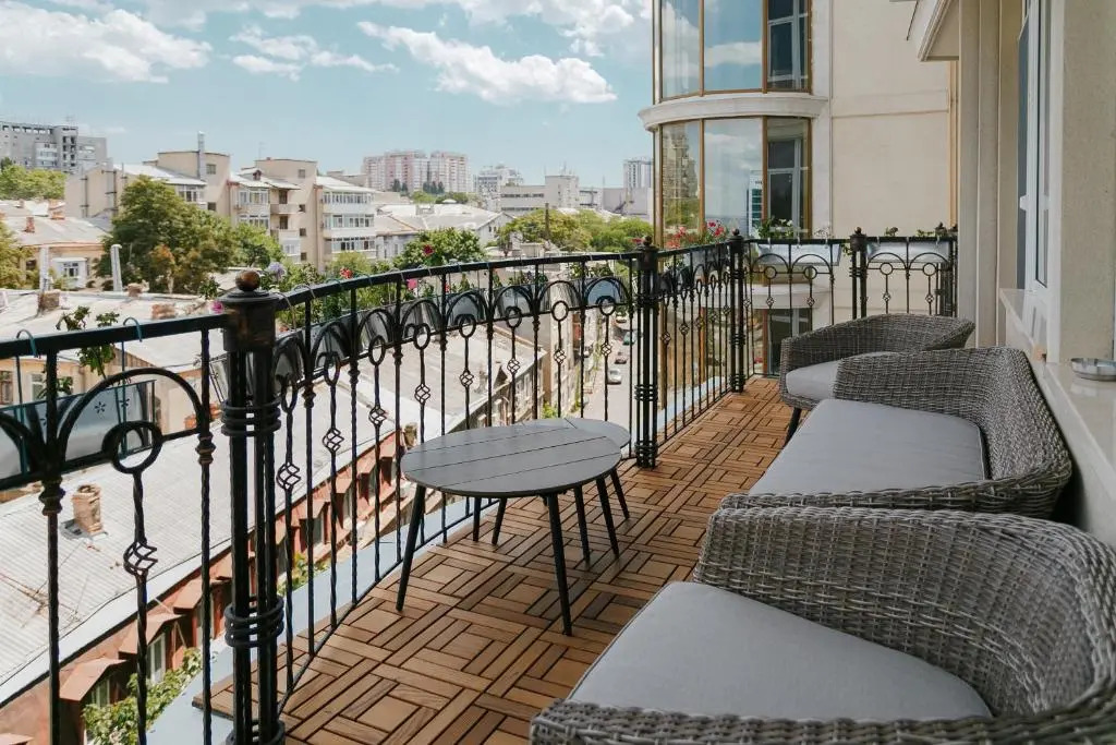 Royal Flowers Apartments