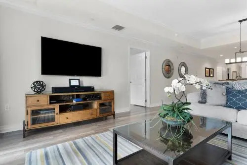 Whisper Way Fantasy - Ground Floor Condo with Stunning Decor