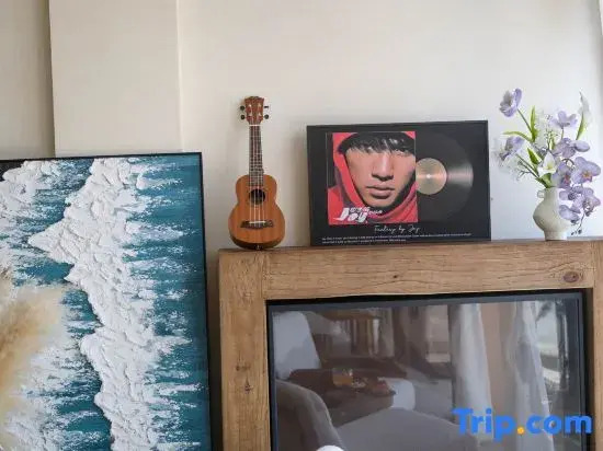 Yujianhai · Oceanfront First-Row Seaview Smart Vacation Boutique Inn (Shuanglang Erhai Branch)