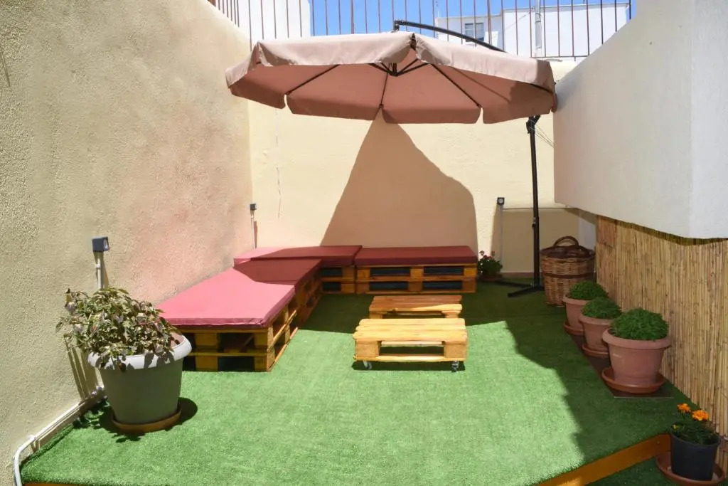 Little Yard Studios & Apartments #2
