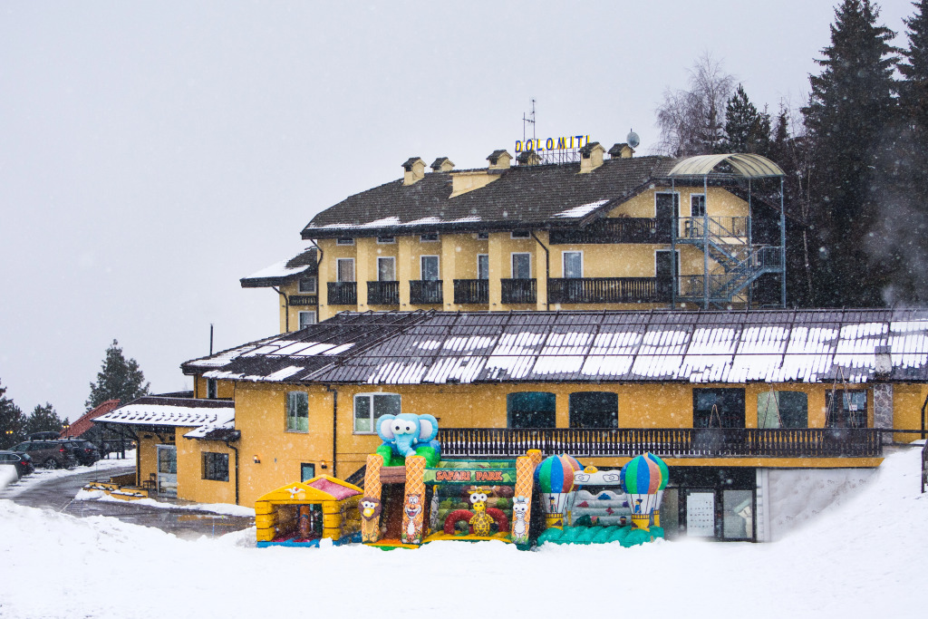 Hotel Dolomiti - Azzurro Club