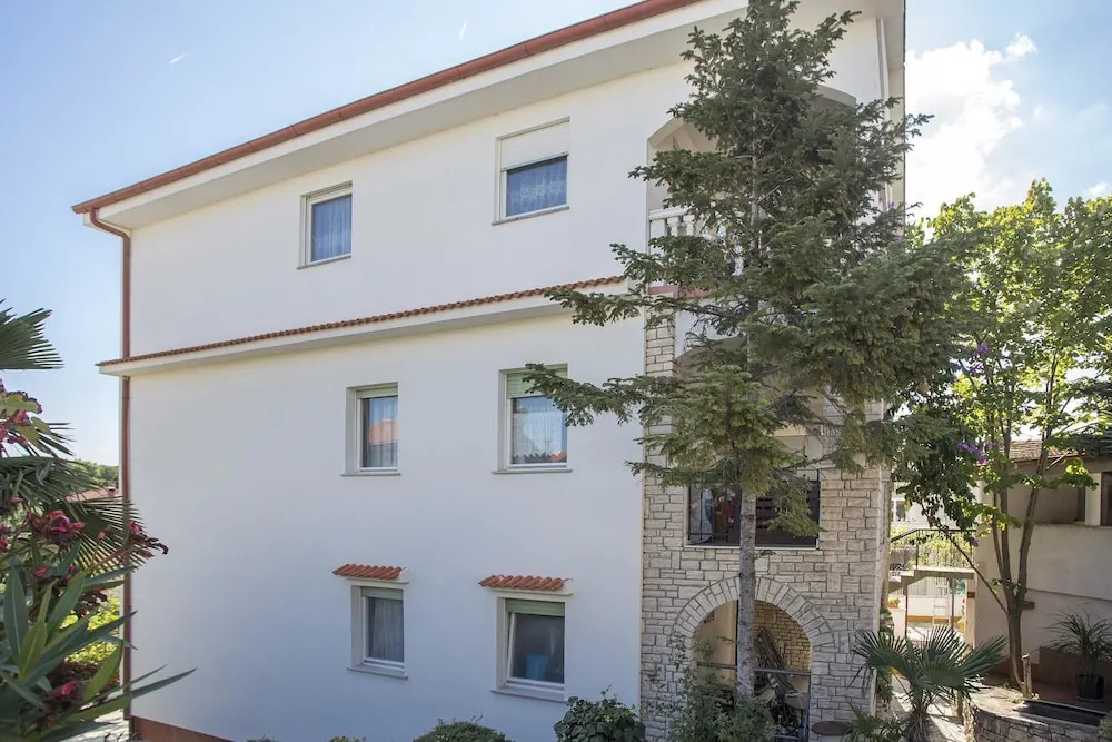 Apartments Jaksa