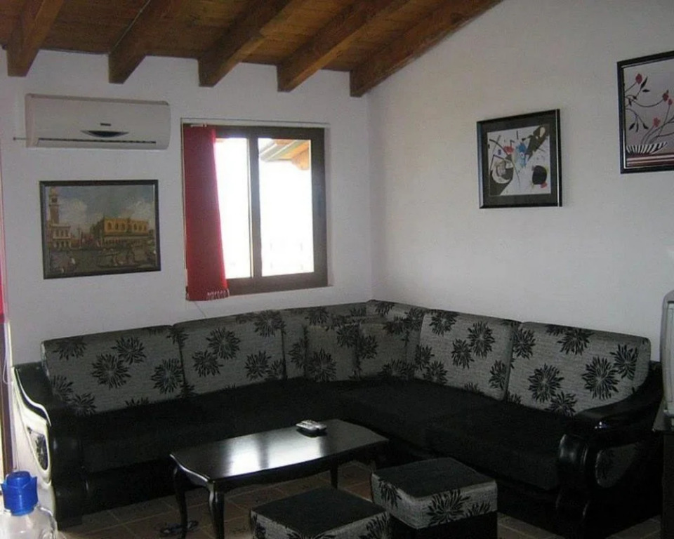 Hotel Mesdheu Velipoje
