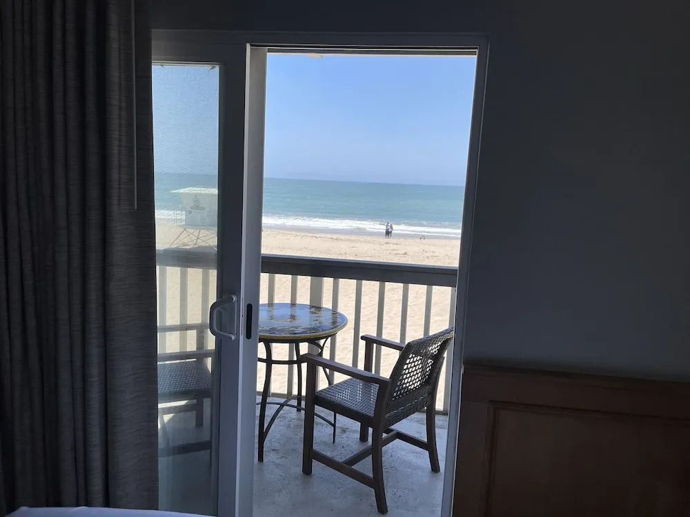 Inn On The Beach