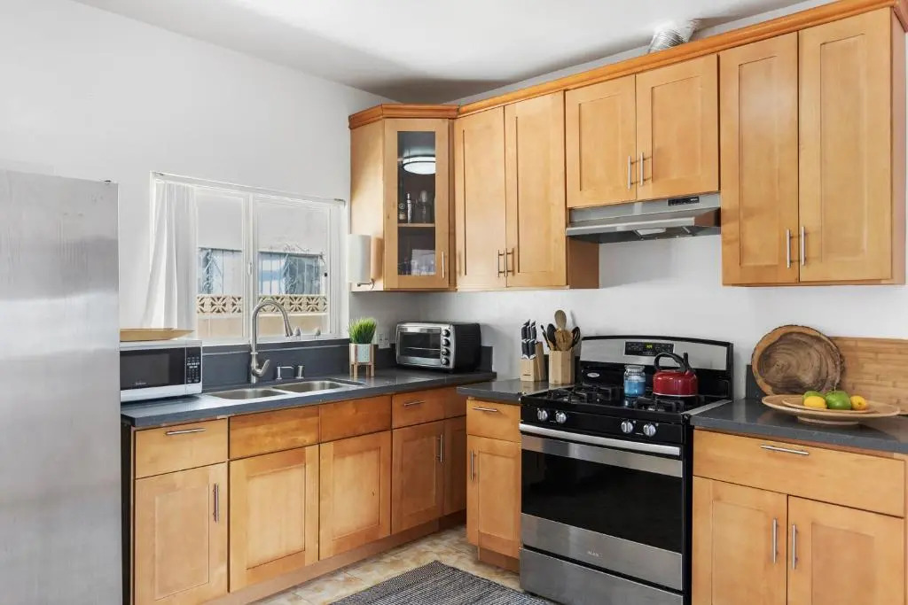 4BR Bungalow in Echo Park