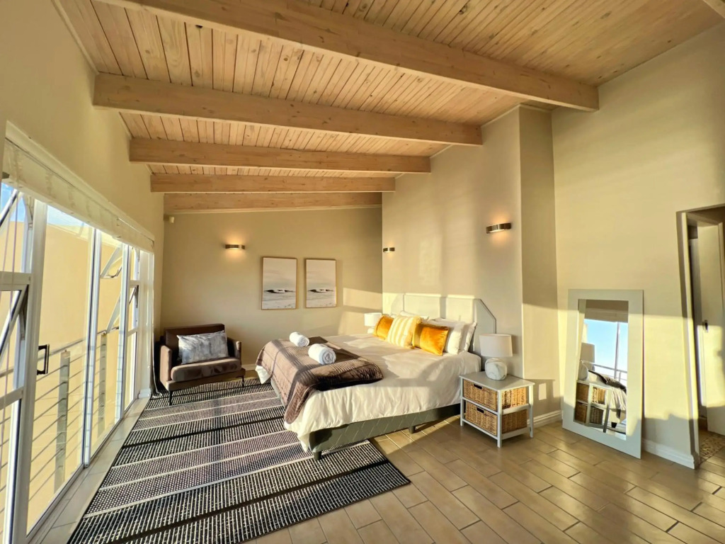 Waterfront Edge B5