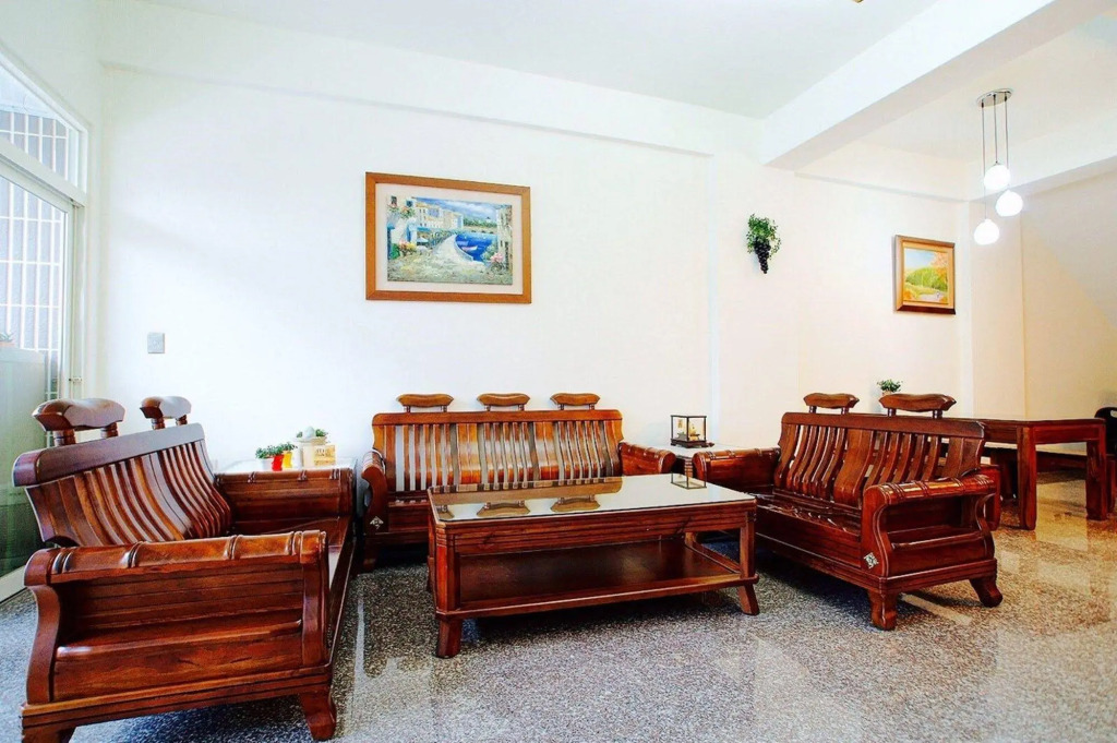 Daze Days Hostel