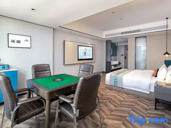 Yun LIFHT LUXURY