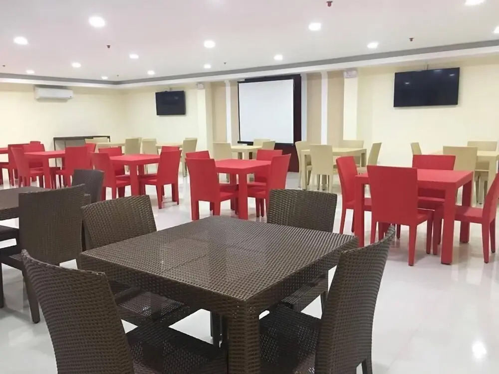 Grand Touring Hotel