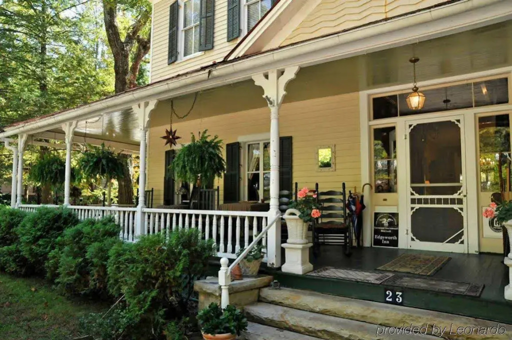Edgeworth Inn