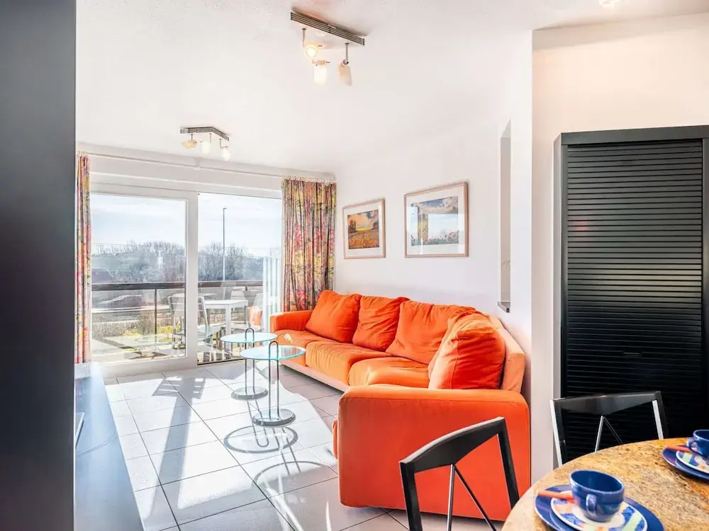 Apartment in Oostduinkerke With Garage