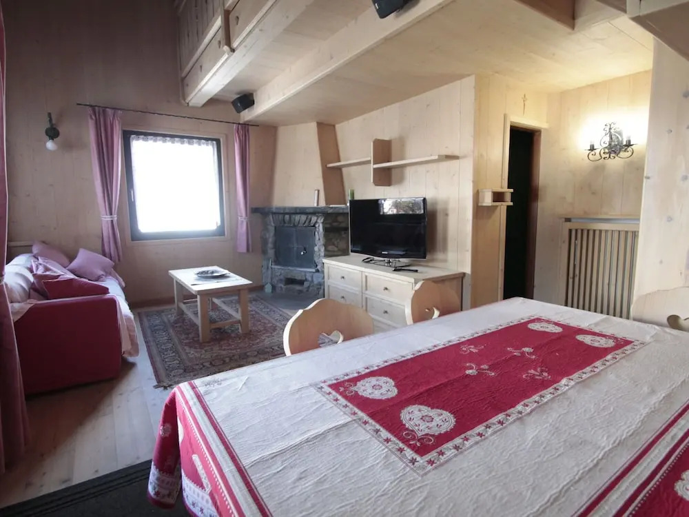 Tranquil Holiday Home in Livigno Italy near Ski Area