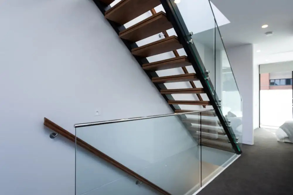 LOLA Sophisticated 3 Level Stunner with Private Rooftop