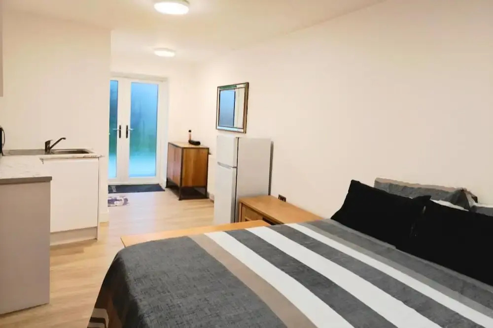 Luxurystudio Peacefully Located ,garden Parking