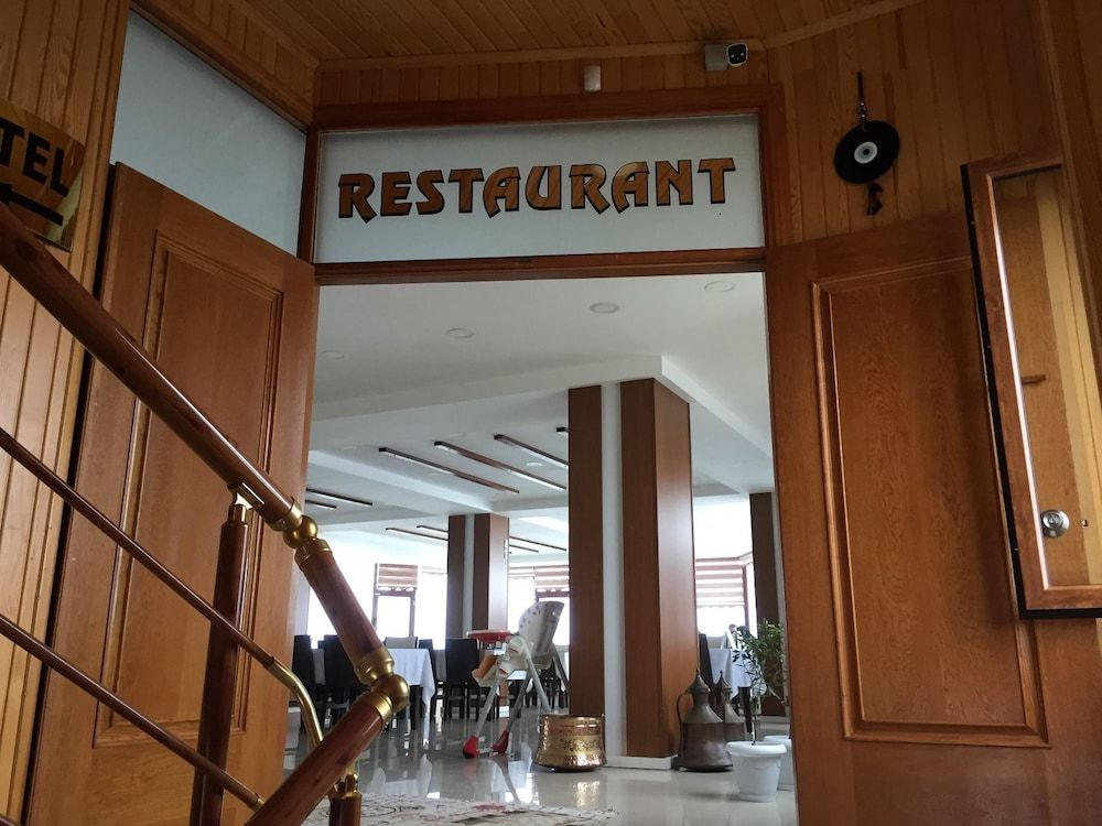 Aymeydani Hotel