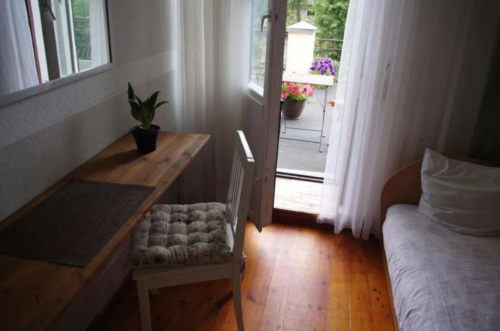 Villand Hotel with Free Private Parking and Self Check In
