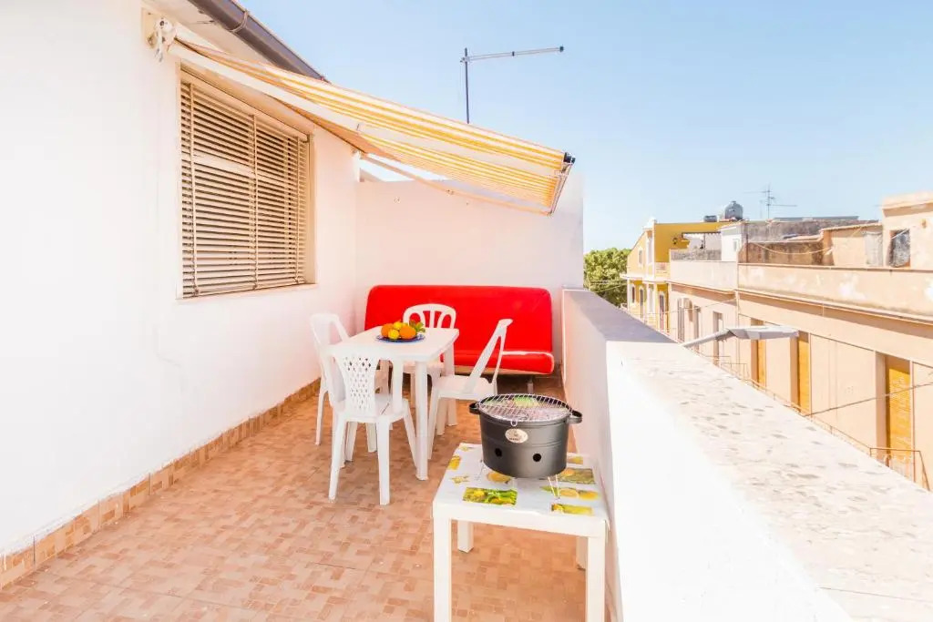 Lilla's house near the beach, parking & wifi