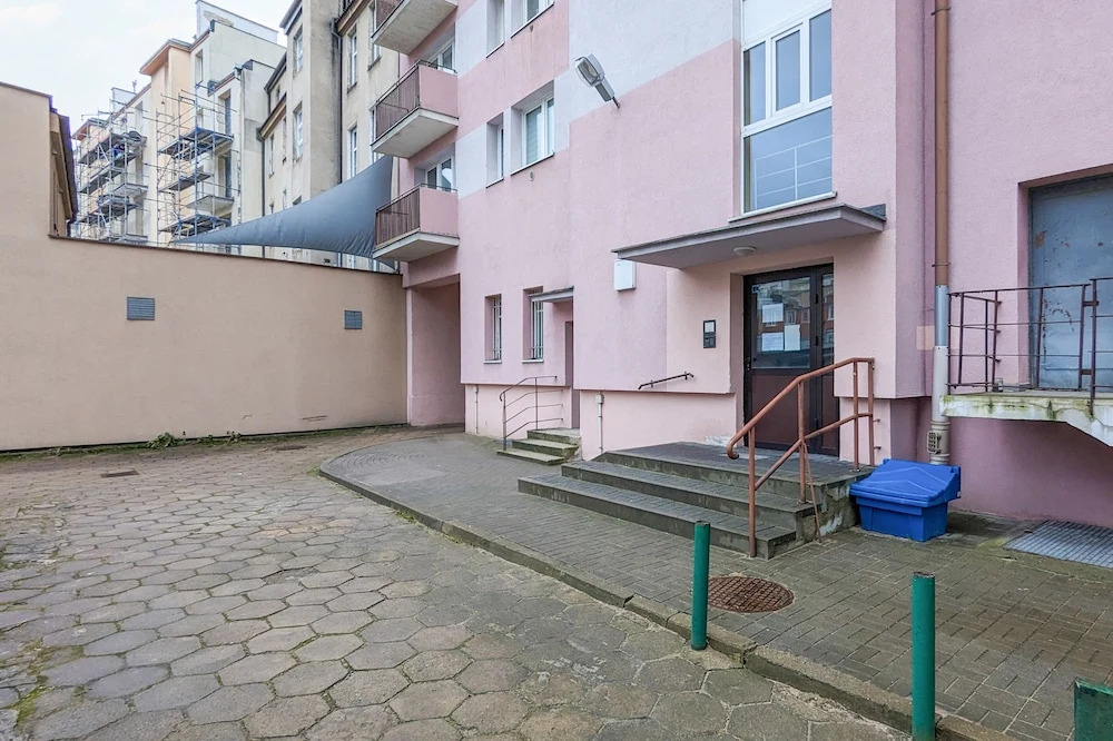 Apartment With Two Balconies by Renters