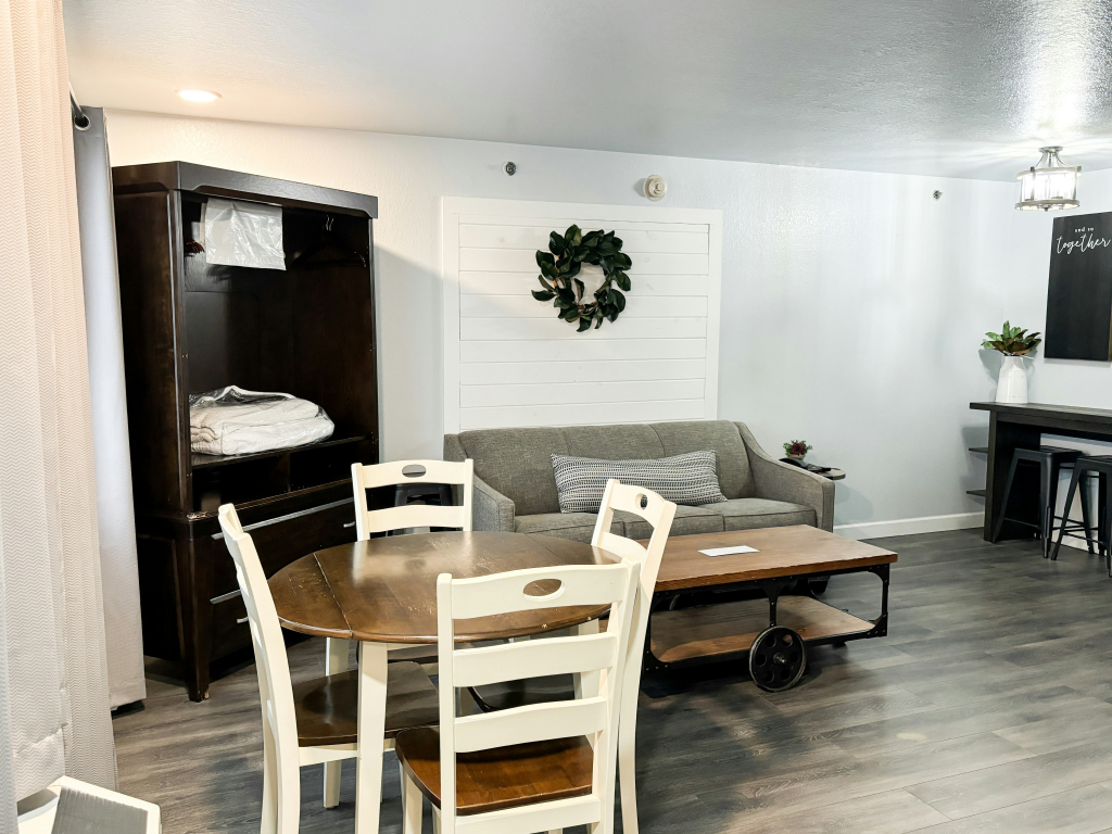 Metropolis Resort - Eau Claire
