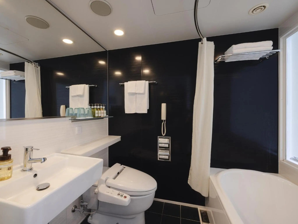 KOKO HOTEL Shinjuku Yotsuya- formerly Hotel Wing International Premium Tokyo Yotsuya