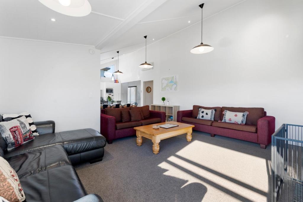 Stunner on Stanley - Wharewaka Holiday Home
