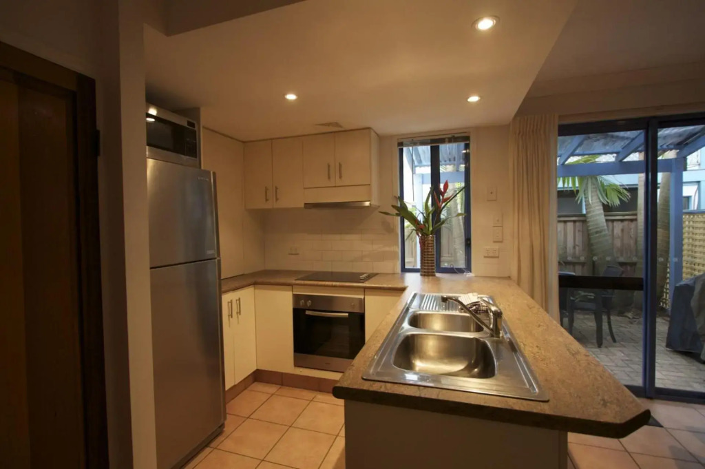 Belongil Beach Apartment - 3 - 41 Childe St