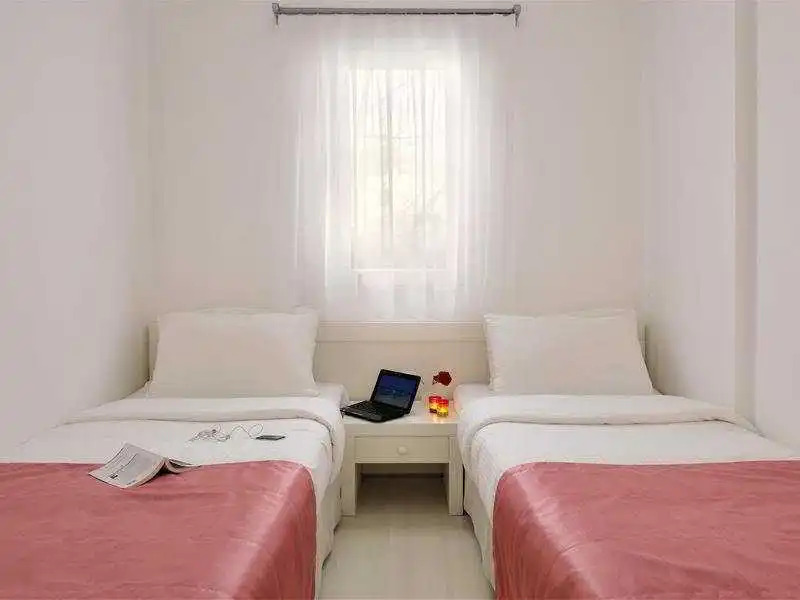 Satsuma Suites