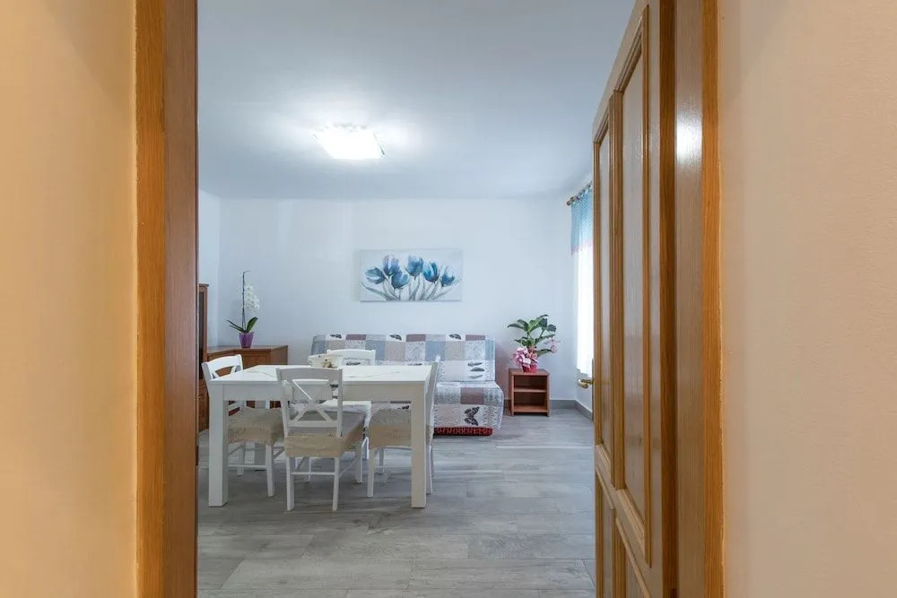 Apartment 1709