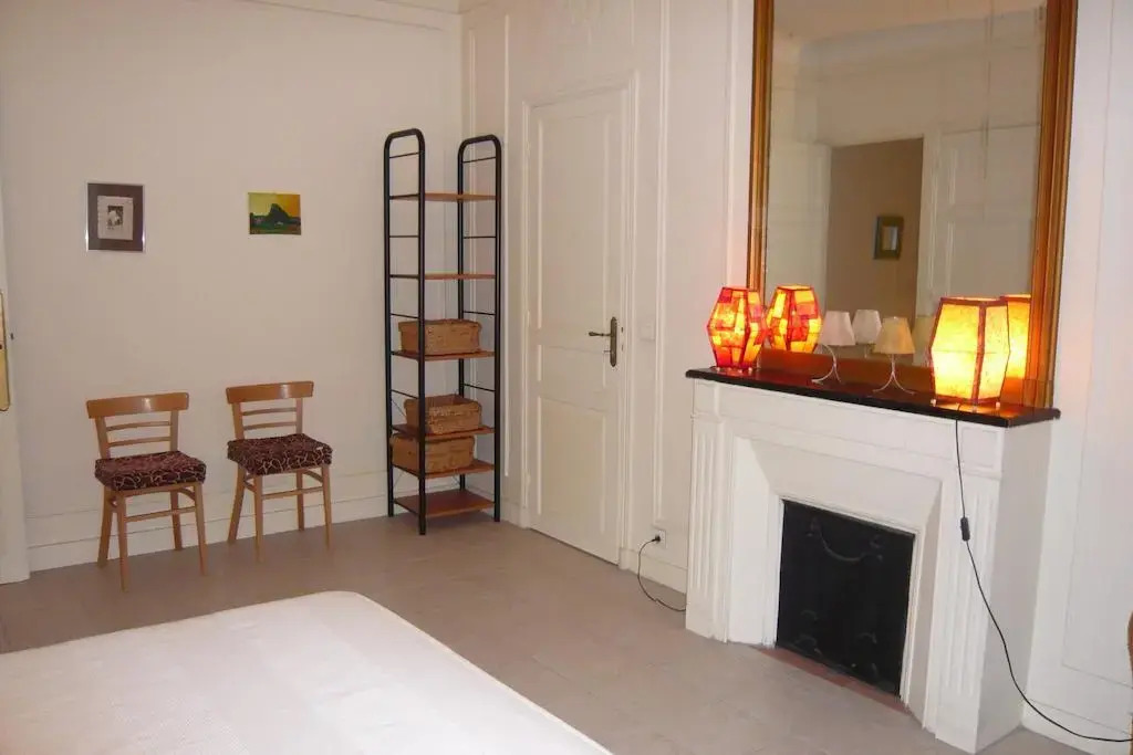 Parisian Home - Appartements Grand Boulevards, Musée Grevin