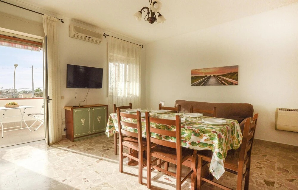 Awesome Apartment in Contrada Fiori Sud With 2 Bedrooms and Wifi