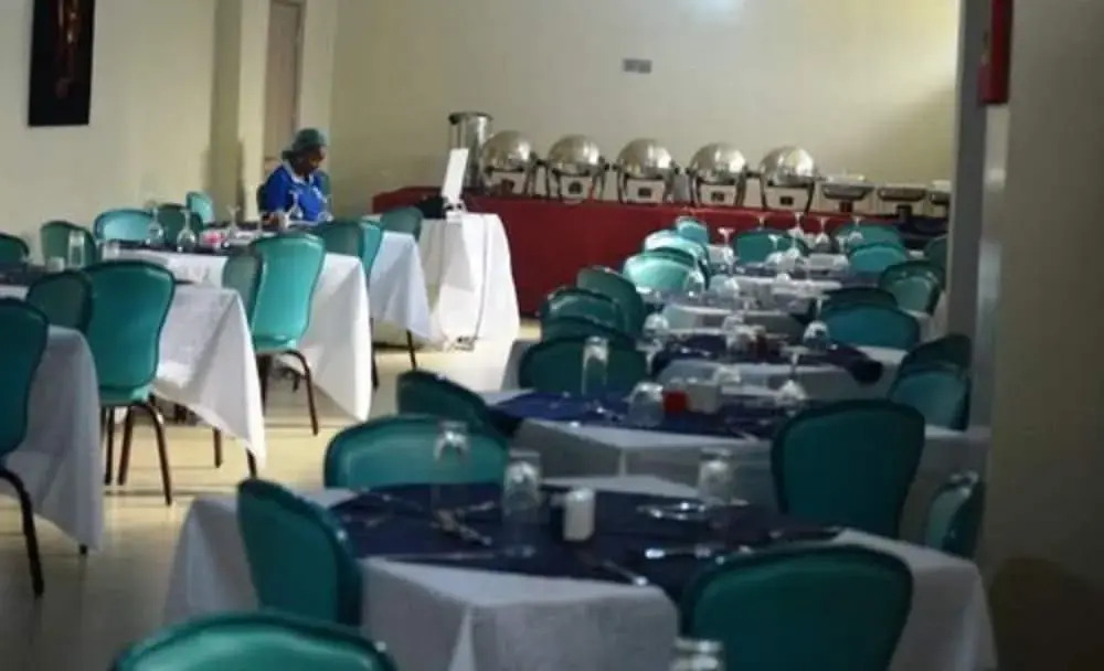 Nandas Hotel