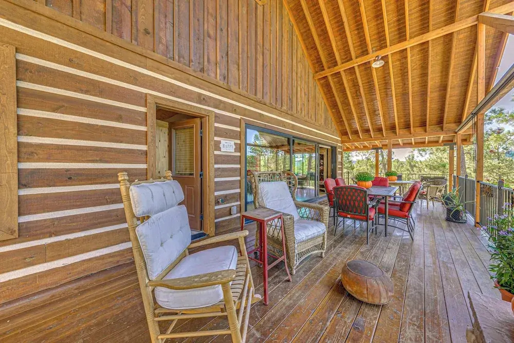 Scenic Ruidoso Escape w/ Hot Tub & Mountain View!